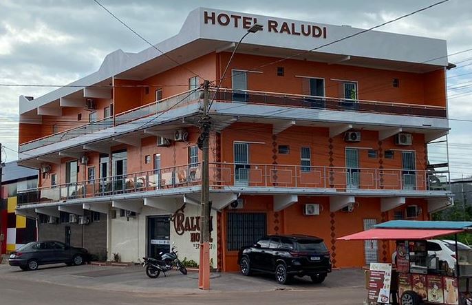 Hotel Raludi - Fachada